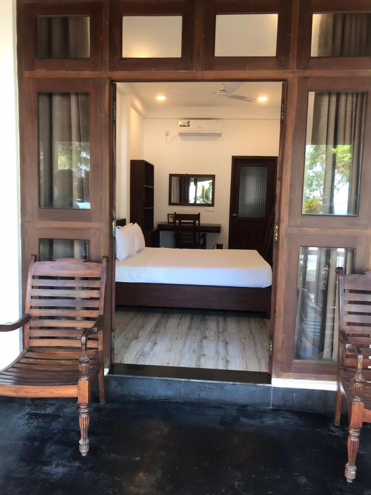 Ocean Breeze Villa Matara Kamer foto